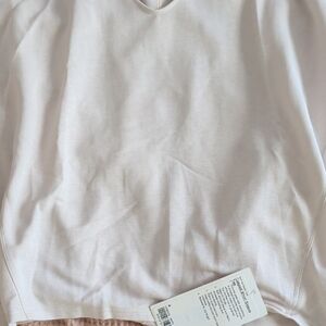 lululemon athletica Cream Short Sleeve Tee